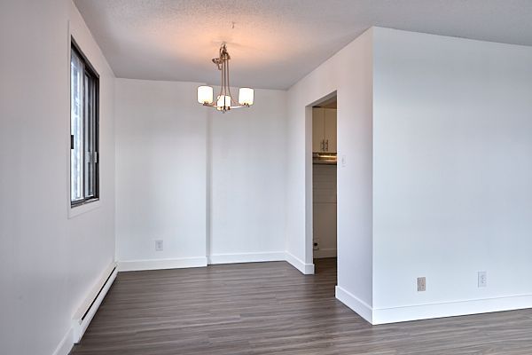 99 Place Charles-Le Moyne — photo 1