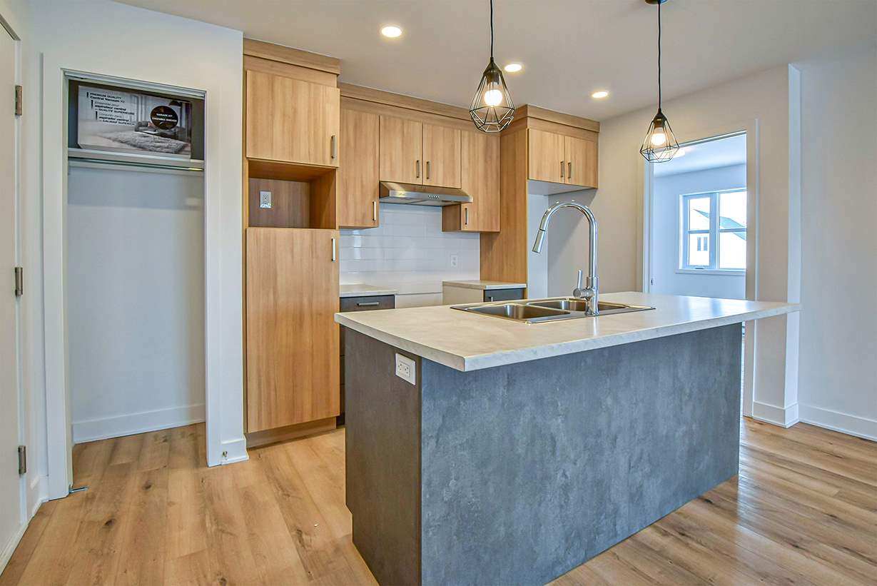 18-081B | 273 route 335, Saint-Lin-Laurentides