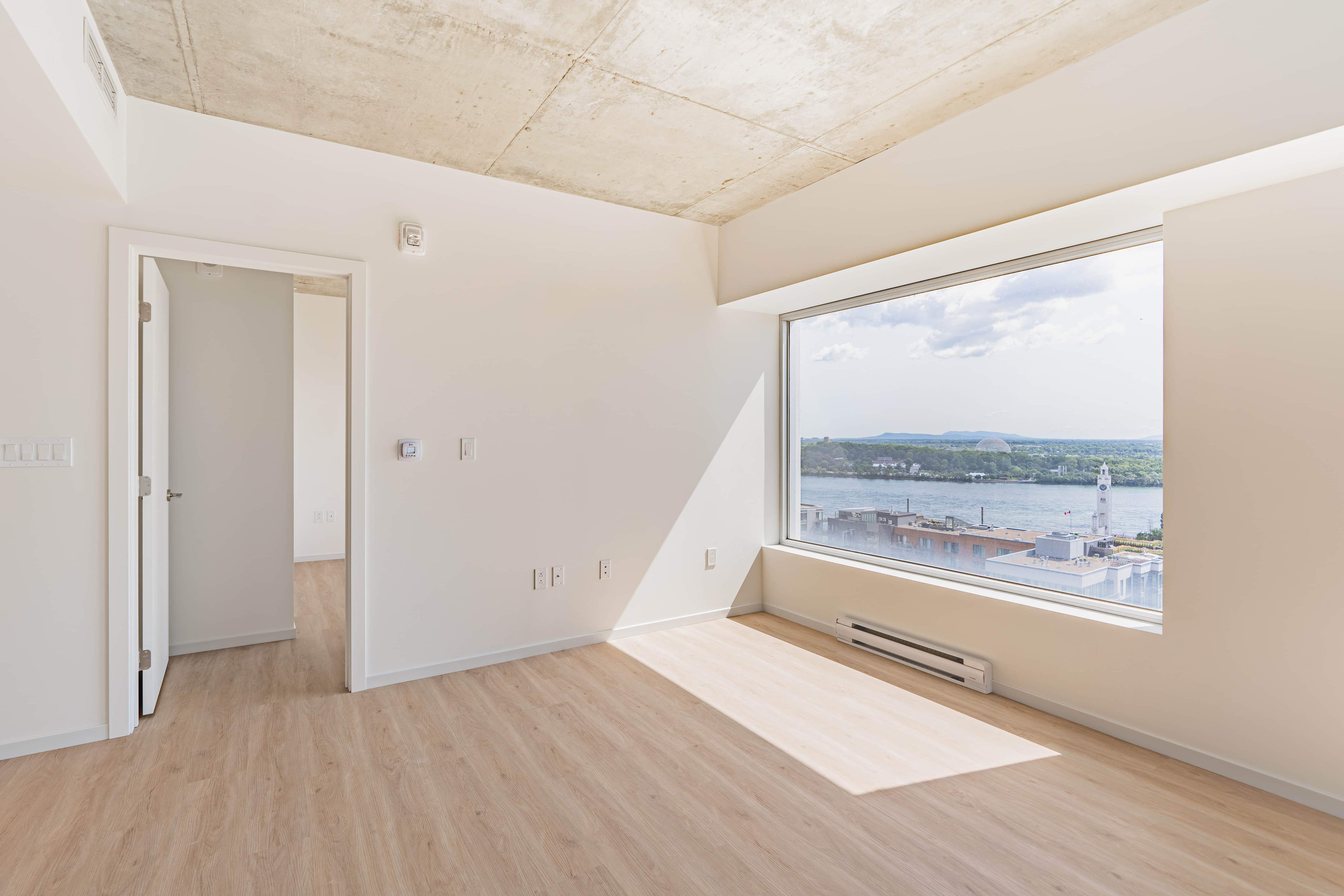 530 Rue Saint-Hubert — photo 3