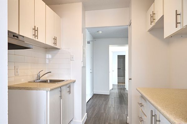 99 Place Charles-Le Moyne — photo 3